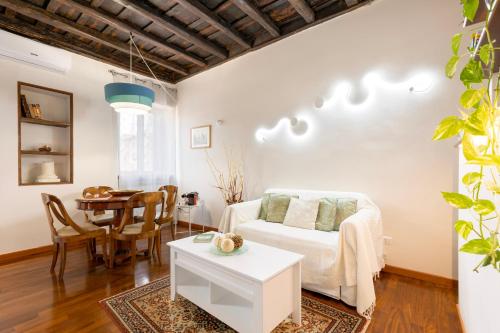 Trastevere house with balcony,quiet NEW, Roma (foto 5)