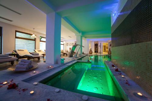 Oceanis Beach & Spa Resort - image 13