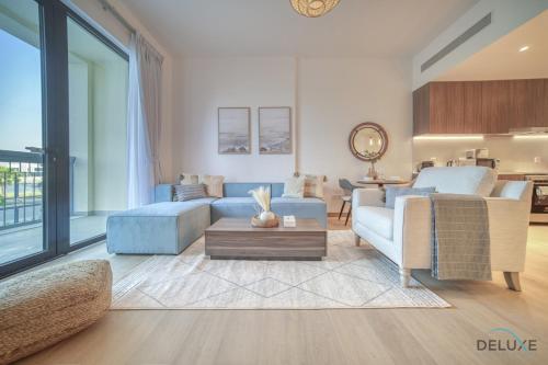 Placid 1BR at La Cote 5 Jumeirah 1 by Deluxe Holiday Homes, Дубай