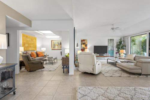 Modern Sunrise home in Palm Springs, USA
