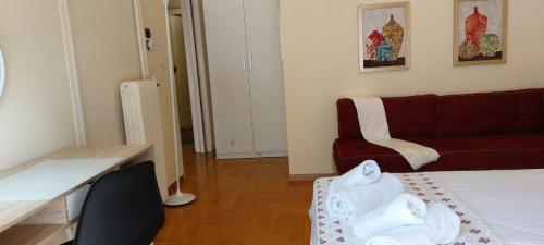 Lobelia Athens Centre -5 BD 2.5 BATH - main image