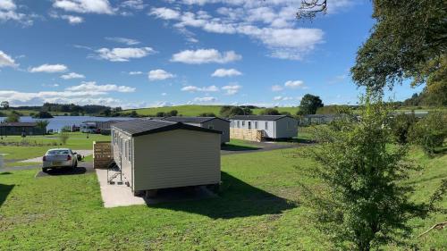 HV66 - FREE WIFI-3 Bedrooms Indoor Pool Loch Views Fishing Golf Riding Shooting Water Sports 15 Mins Drive To Beaches PASSES NOT INCLUDED Most Activities Will Not Be Available Out Of Season Please Check Before Booking, Newton Stewart (Foto 3)