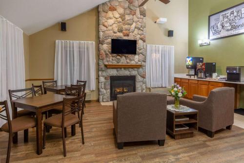 Super 8 by Wyndham Berlin WI