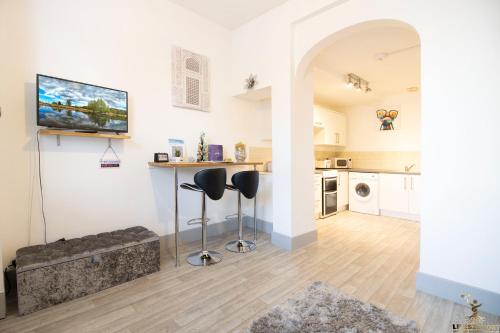 Elegant Central Exeter Apartment 5 min walk quay - Sleeps 4 5