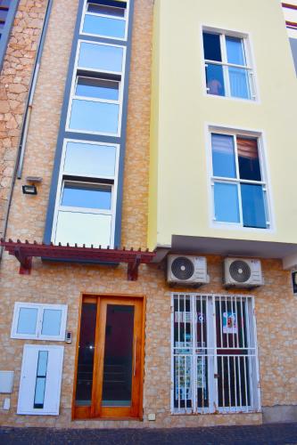 Damfjord Boutique Hotel – Santa Maria, KY