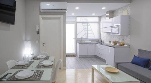 Domus Deorum- a 200 m del Teatro Romano - La Zarza