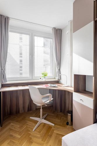 Hala Mirowska Apartments - image 2
