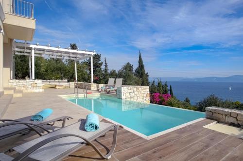  Apeiron II Villa by PaxosRetreats in Oziás