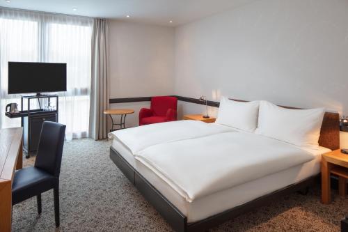 Baslertor Swiss Quality Hotel - image 9