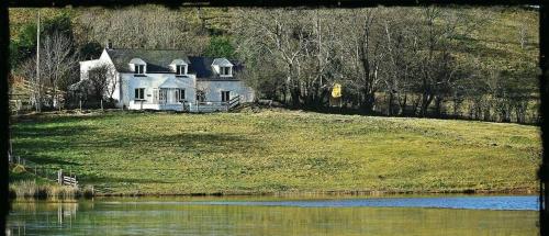 Lake view Romantic retreat, Swansea