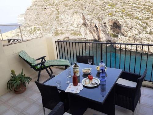 Seafront Penthouse with Terrace in Xlendi, Gozo 2