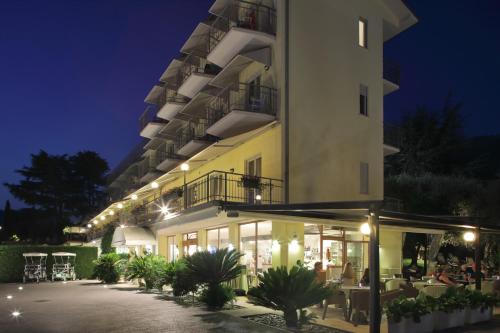 Eco Hotel Benacus - 숙소 외관