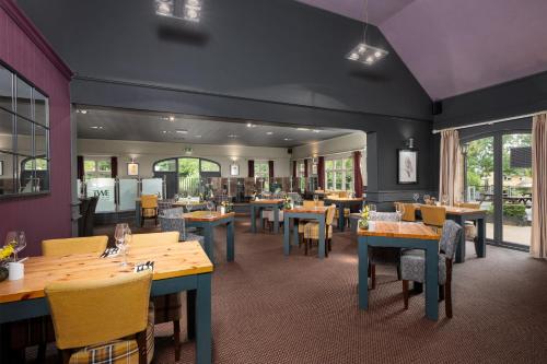 The World's End - Northampton