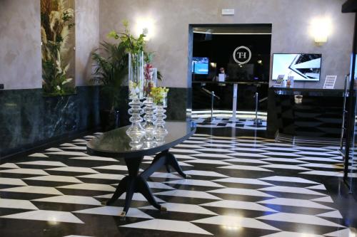 TH Roma - Carpegna Palace - image 7