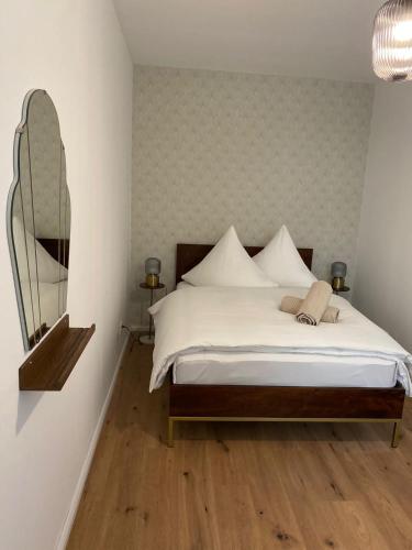 Minimal Hostel No.43 near Turkish Market