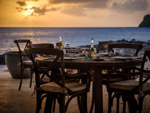 405512666 The Liming Bequia