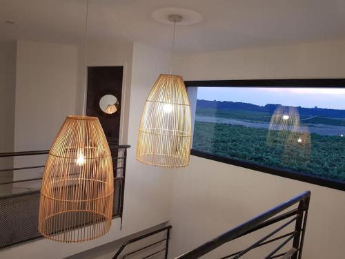 Iekārtas, Villa Luxe piscine intérieure SPA chauffée vue exceptionnelle sur vignoble (Villa Luxe piscine interieure SPA chauffee vue exceptionnelle sur vignoble) in Plaissan