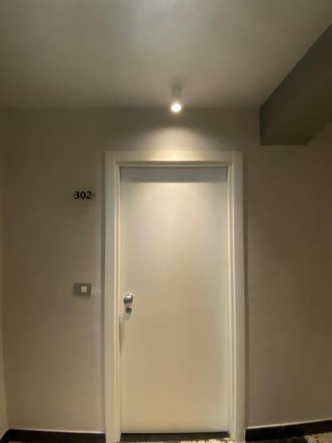 Deluxe Apartment image 2