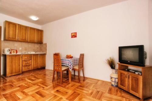 B&B Apart Hotel Paštrovski Konak 4