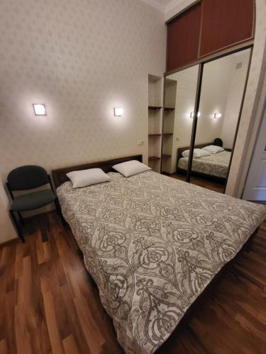 Standard One-Bedroom Apartment image 1