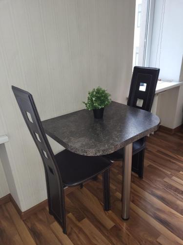 Standard One-Bedroom Apartment image 7