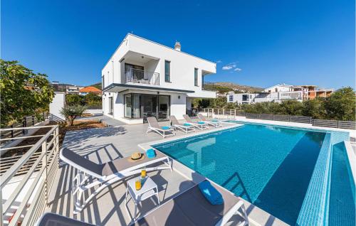 Awesome Home In Seget Vranjica With Outdoor Swimming Pool And 3 Bedrooms