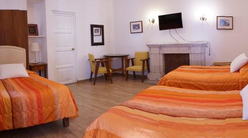 Triple Room image 5