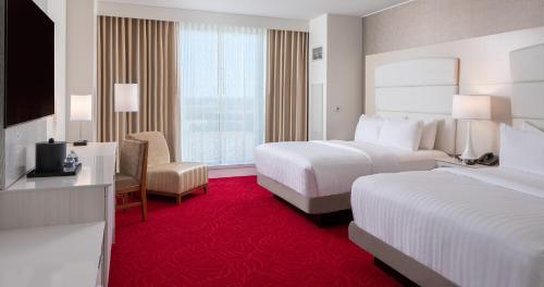 Deluxe Queen Room with Two Queen Beds