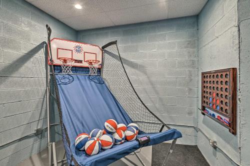 Lake Luzerne Home with Fire Pit on Hudson River