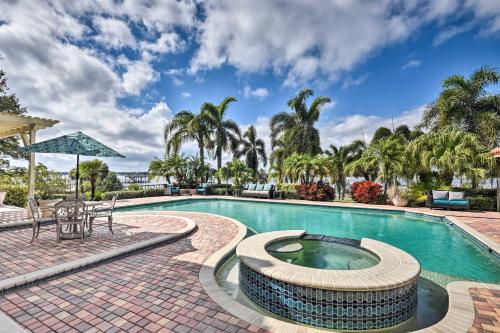 Captivating Luxury Villa with Private Beach!