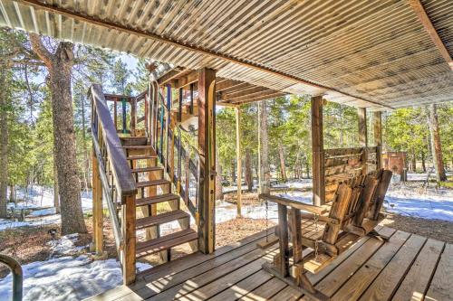 Secluded Black Hawk Log Cabin with Fire Pit!