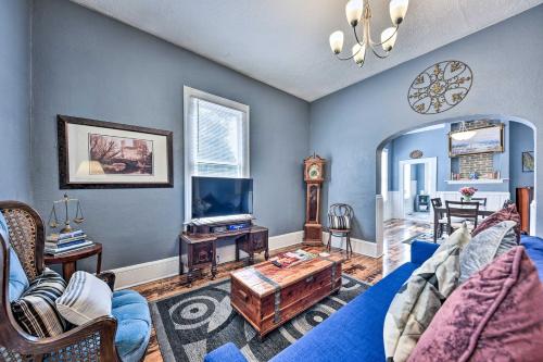 Charming Jacksonville Home about 2 Mi to Downtown! in Jacksonville, USA