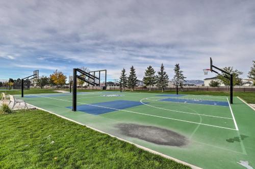 Lovely Vineyard Getaway Less Than 1 Mi to Utah Lake! Lovely Vineyard Getaway Less Than 1 Mi to Utah Lake!