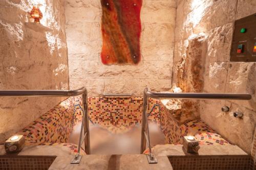 King Room with Spa Bath