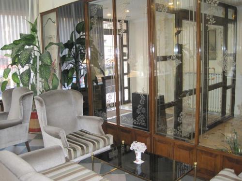 Avlonya Hotel - image 5