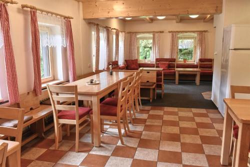 บริการและสิ่งอำนวยความสะดวก, Chalupa Orlicka in วีปราชทิส