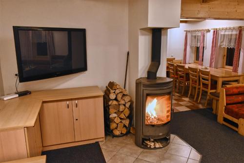 ห้องส่วนกลางสำหรับนั่งเล่น/ดูทีวี, Chalupa Orlicka in วีปราชทิส