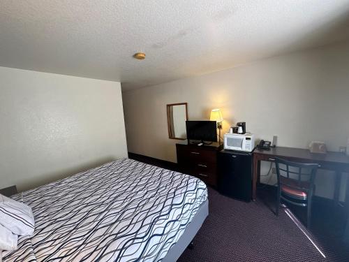 Simple Rewards Inn - image 11