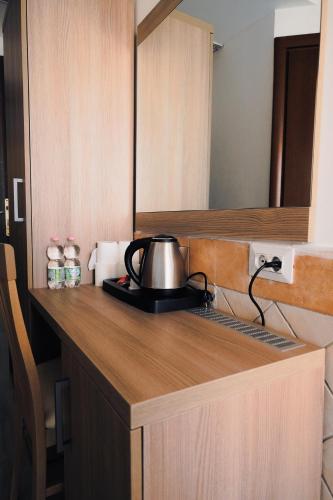 Square Inn - image 11