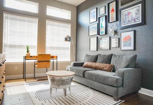 Helotes Serenity-Luxury 3bed/2.5 bath 2300 sq foot