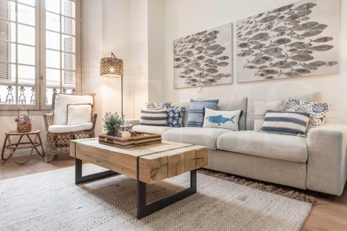 Dreamy Mediterranean apartment with parking - Center by REMS, Málaga