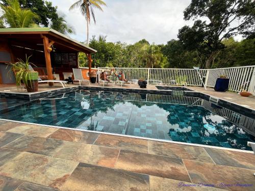 Swimming pool, Domaine Damouw in Lamentin