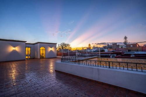 Exterior view, Hotel Meson de Sara in Queretaro