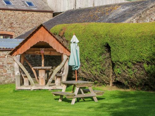 ทัศนียภาพภายนอกโรงแรม, Pillhead Cider House in กลางเมืองไบด์ฟอร์ด