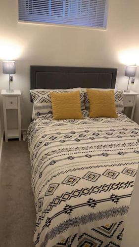 Charming apartment close to the station Wi-Fi fast