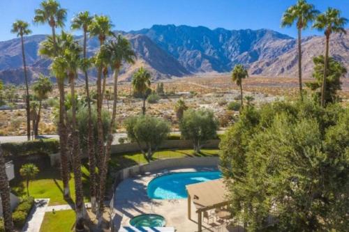 Perfect Palm Springs Pied-à-terre thumb 2