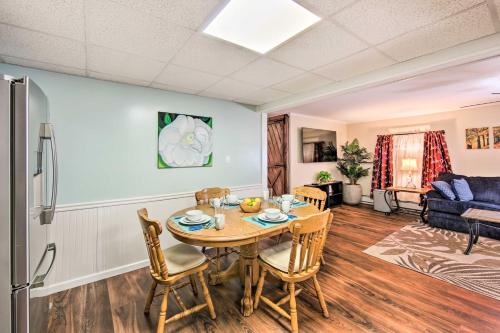 Lovely Moshannon Ground Apartment w/ Fire Pit in Philipsburg (PA)