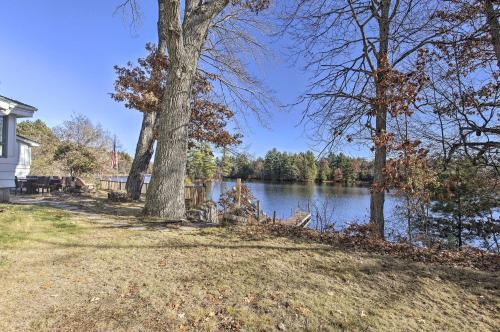 Retro Rhinelander Lake Retreat with Fire Pit!