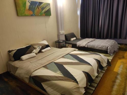TWO SINGLE BED WITH SHARED BATHROOMS (ROOM ONLY) in Lunas