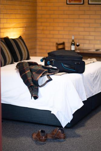 Bentley's Hotel, Clare and Gilbert Valleys